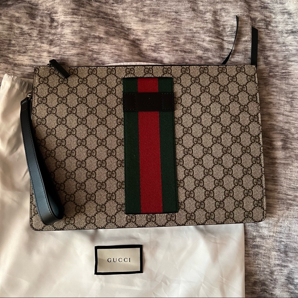 GUCCI WEB WRISTLET SUPREME CLUTCH GG MONOGRAM